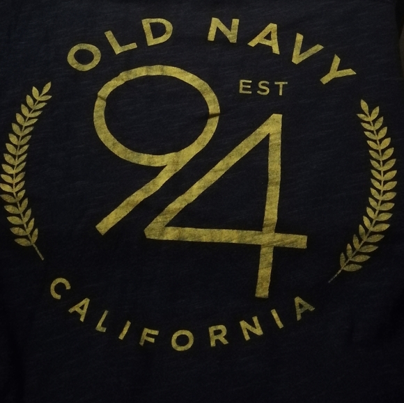 Old Navy Crop Top - Picture 3 of 4